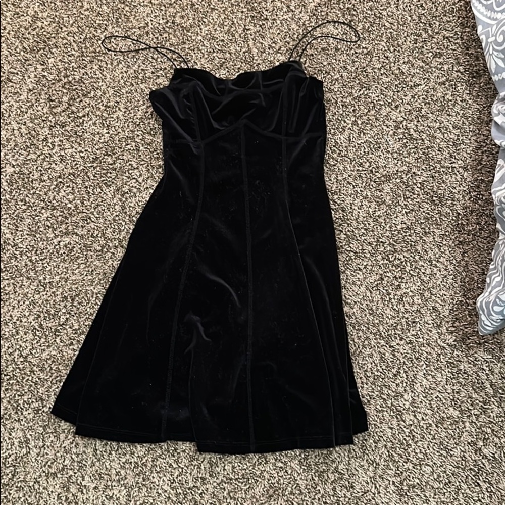 black zara dress